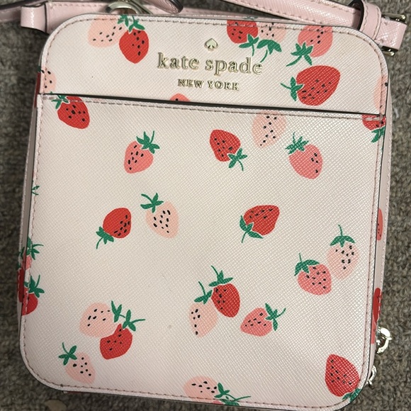 kate spade | Daisy Strawberry Crossbody Purse Bag - Picture 3 of 6
